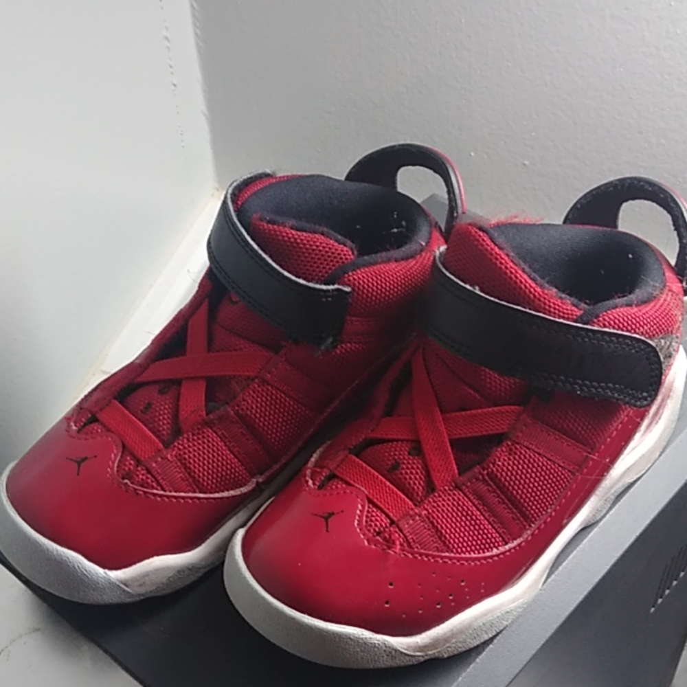RED JORDANS RINGS 10C